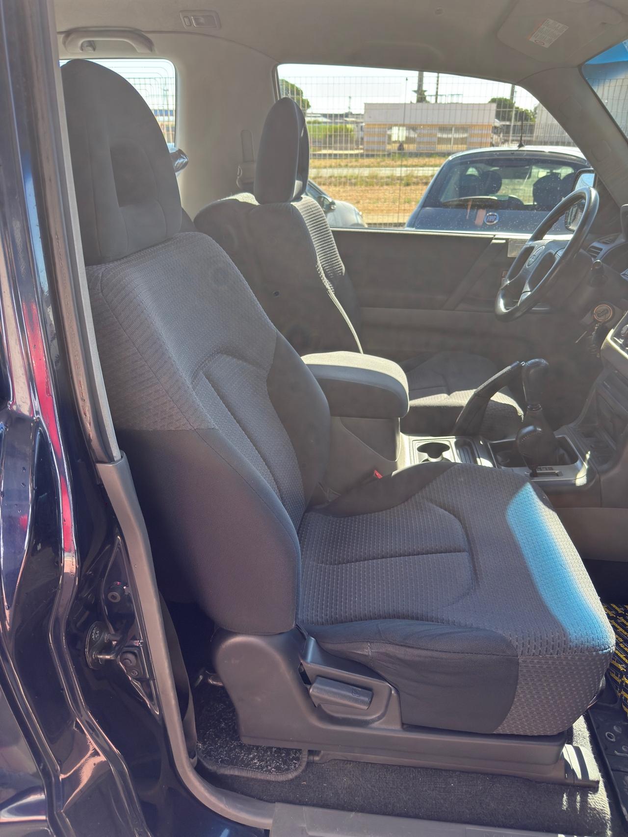 Mitsubishi Pajero 3.2 16V DI-D 3p. GLX