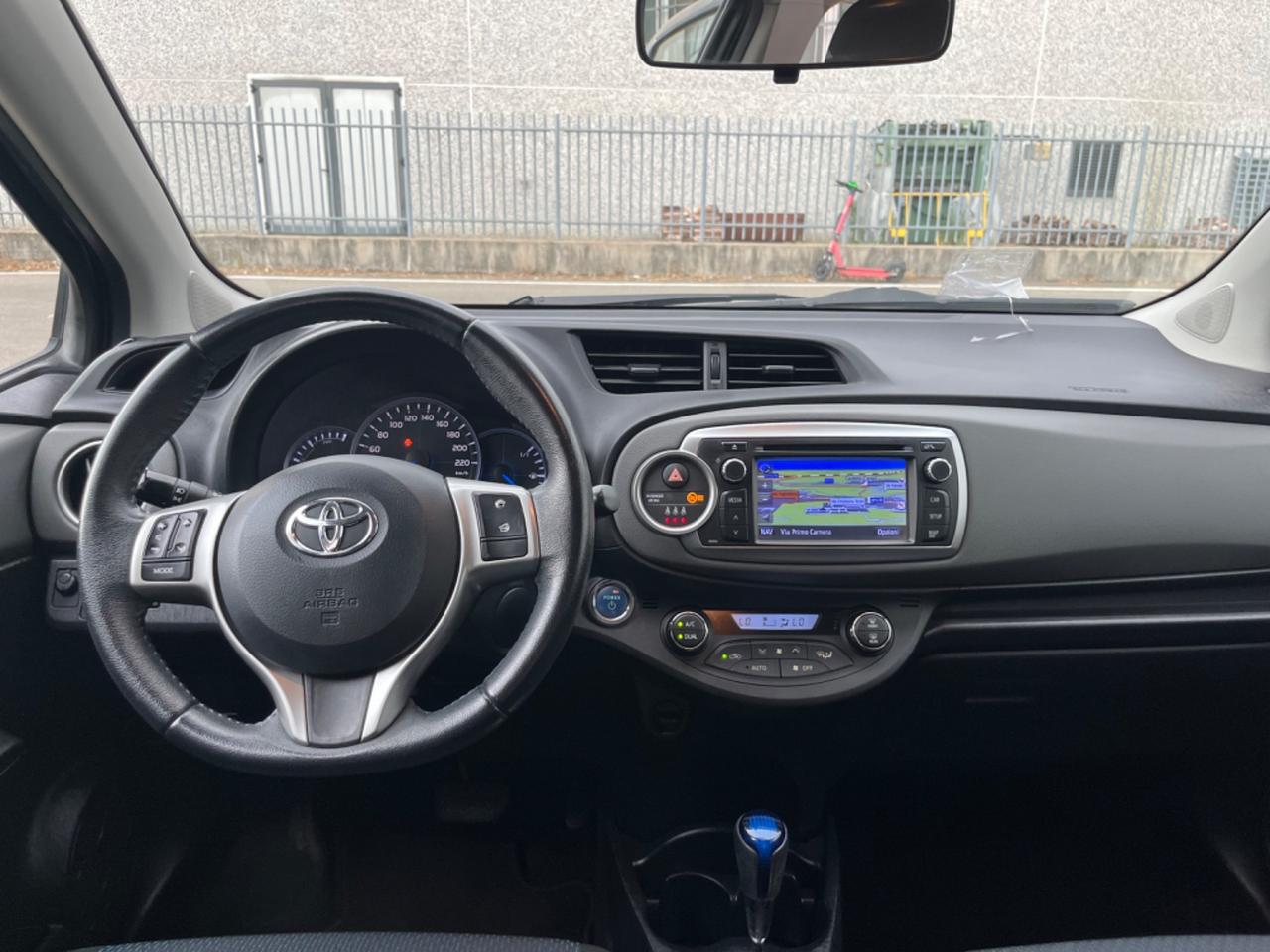 Toyota Yaris 1.5 Hybrid 2014 78.000km tagliandati