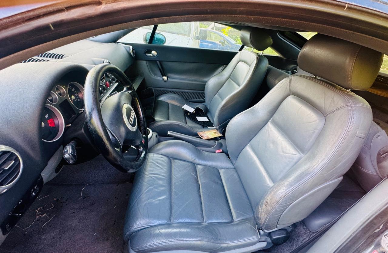 Audi TT Coupé 1.8 T 20V 179CV Per Ricambi anche intera