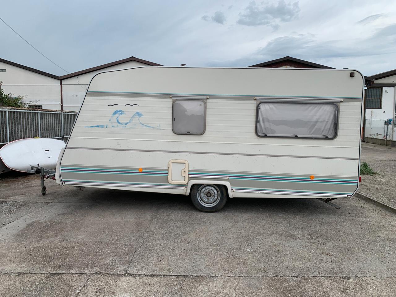 Caravelair BRASILIA 450 1993 con veranda completa e portabici