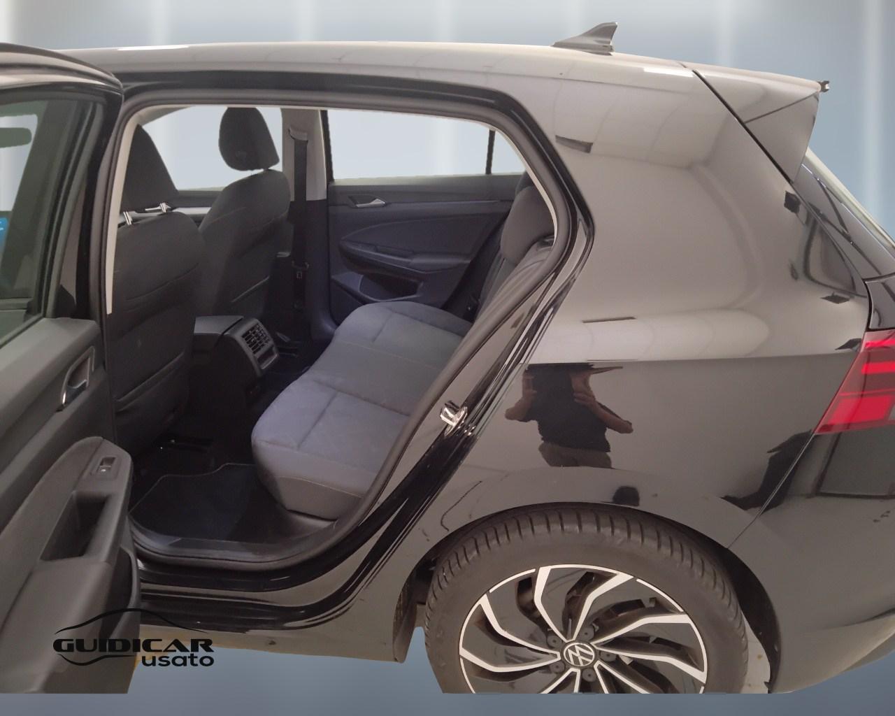 VOLKSWAGEN Golf VIII 2020 - Golf 1.0 etsi evo Life 110cv dsg