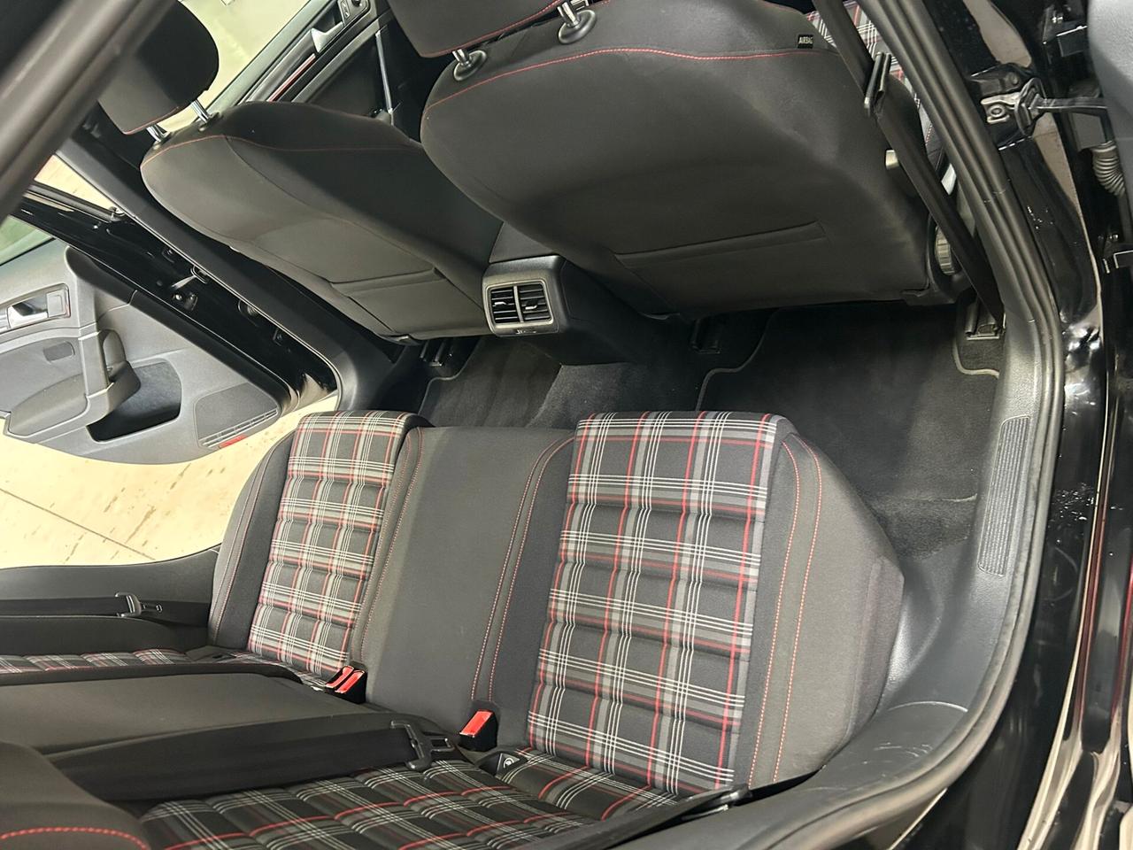 Volkswagen Golf GTI Performance 2.0 TSI 119000 km pari al nuovo