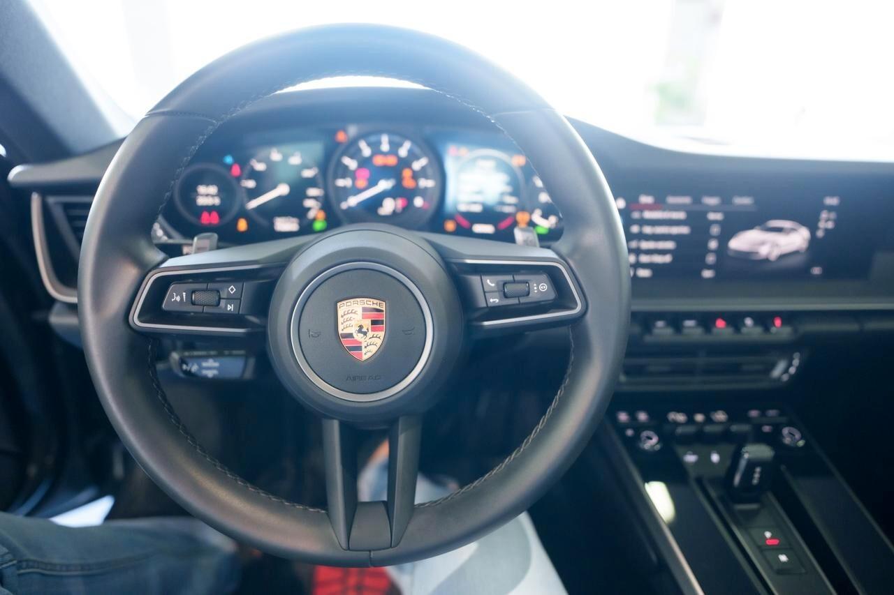 Porsche 911 Carrera