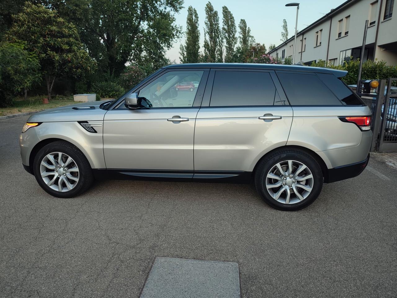 RANGE ROVER SPORT 2016 3.0TDV6 EURO6B COME NUOVA