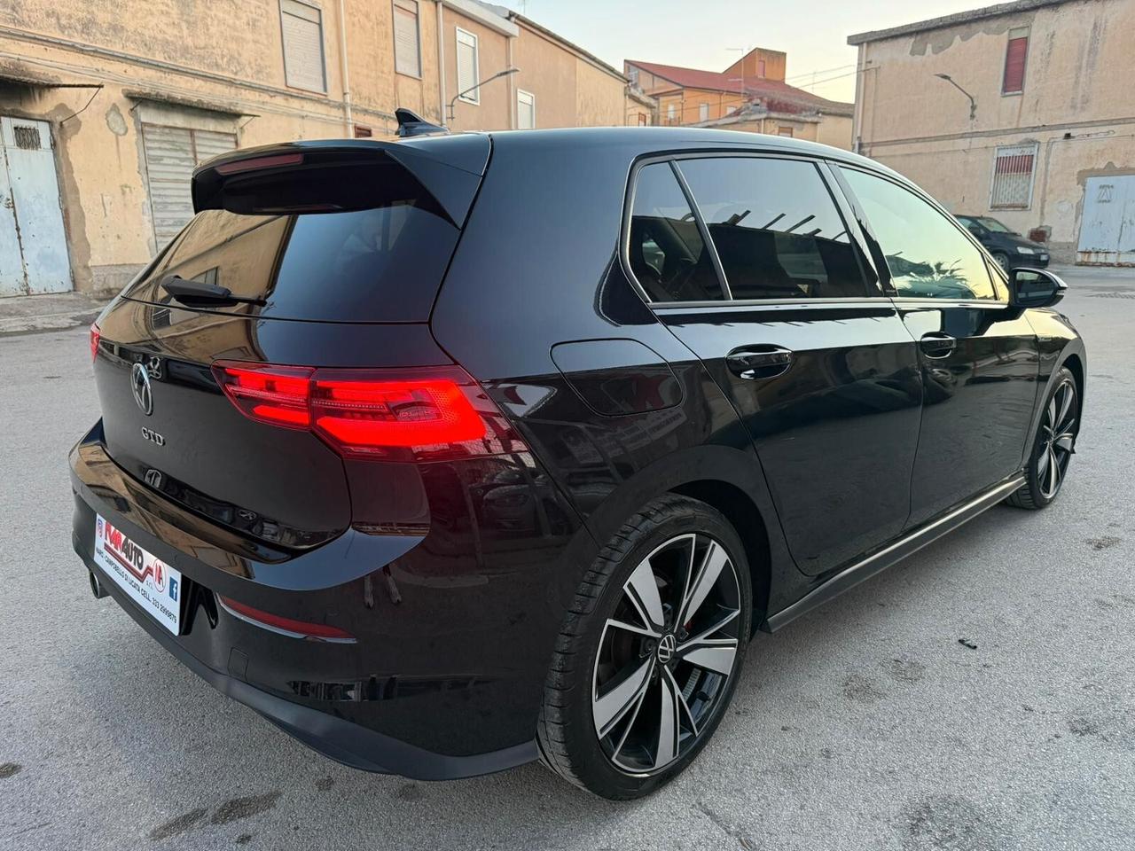 Volkswagen Golf 8 GTD 2.0 TDI 200cv DSG