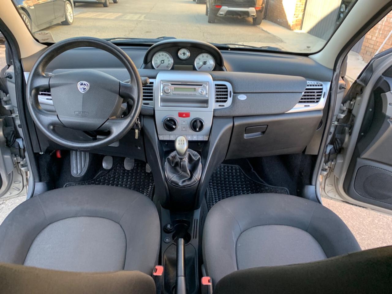 Lancia Ypsilon 1.2 Gpl 51kw(69cv) Neopatentati Ok