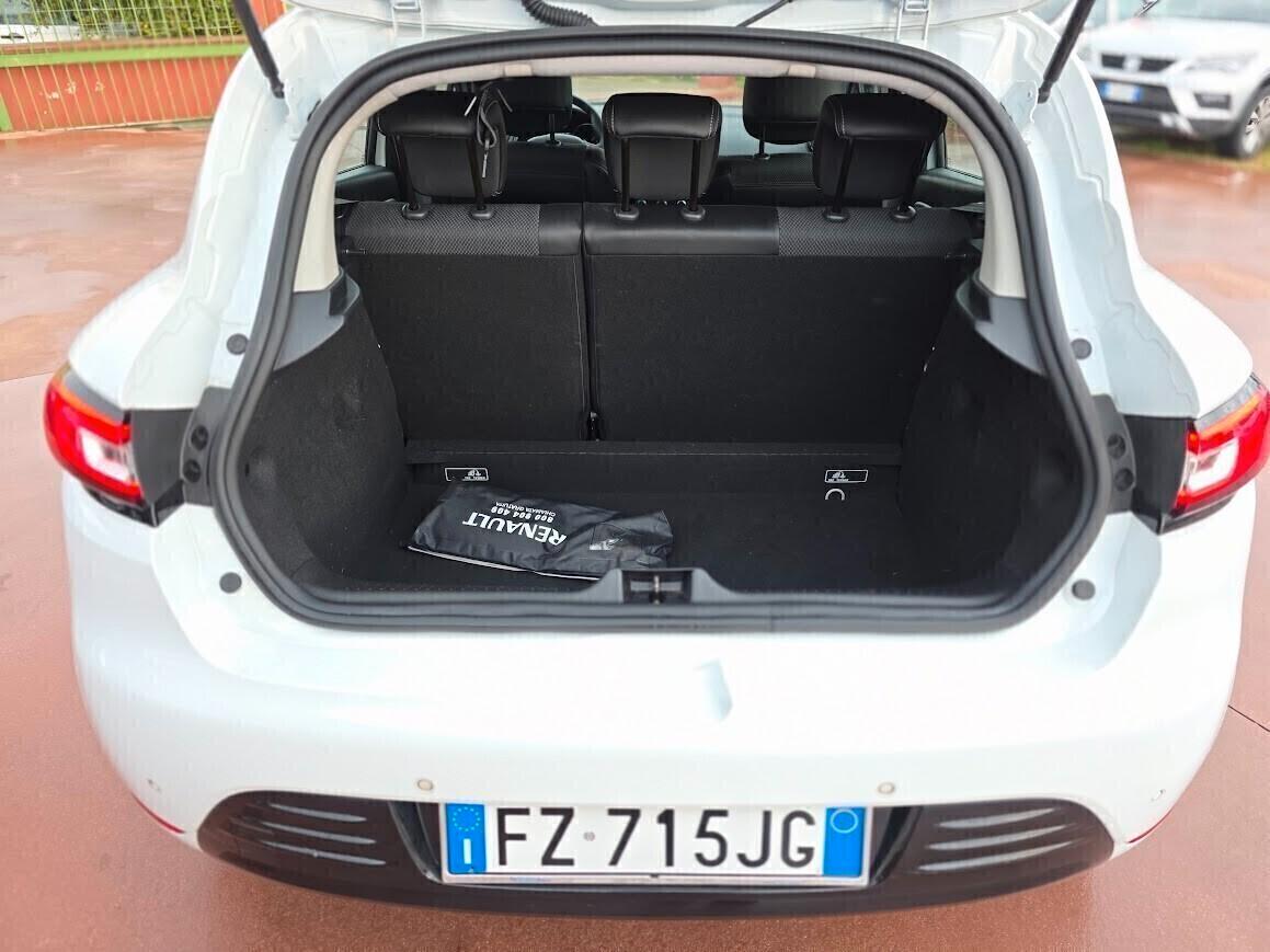 Renault Clio TCe 12V 75 CV 5 porte Moschino Life