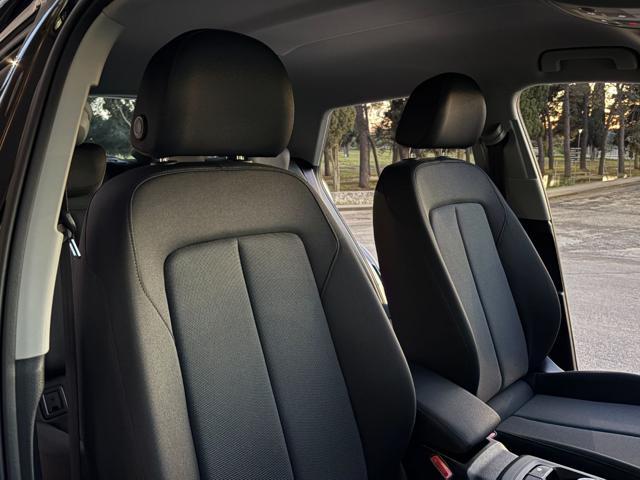 AUDI Q2 30 TDI S tronic Business Plus