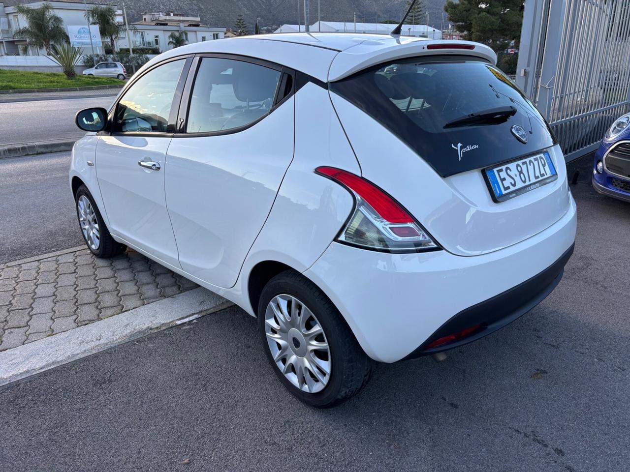 Lancia Ypsilon 1.3 MJT 16V 95 CV 5 porte S&S Silve