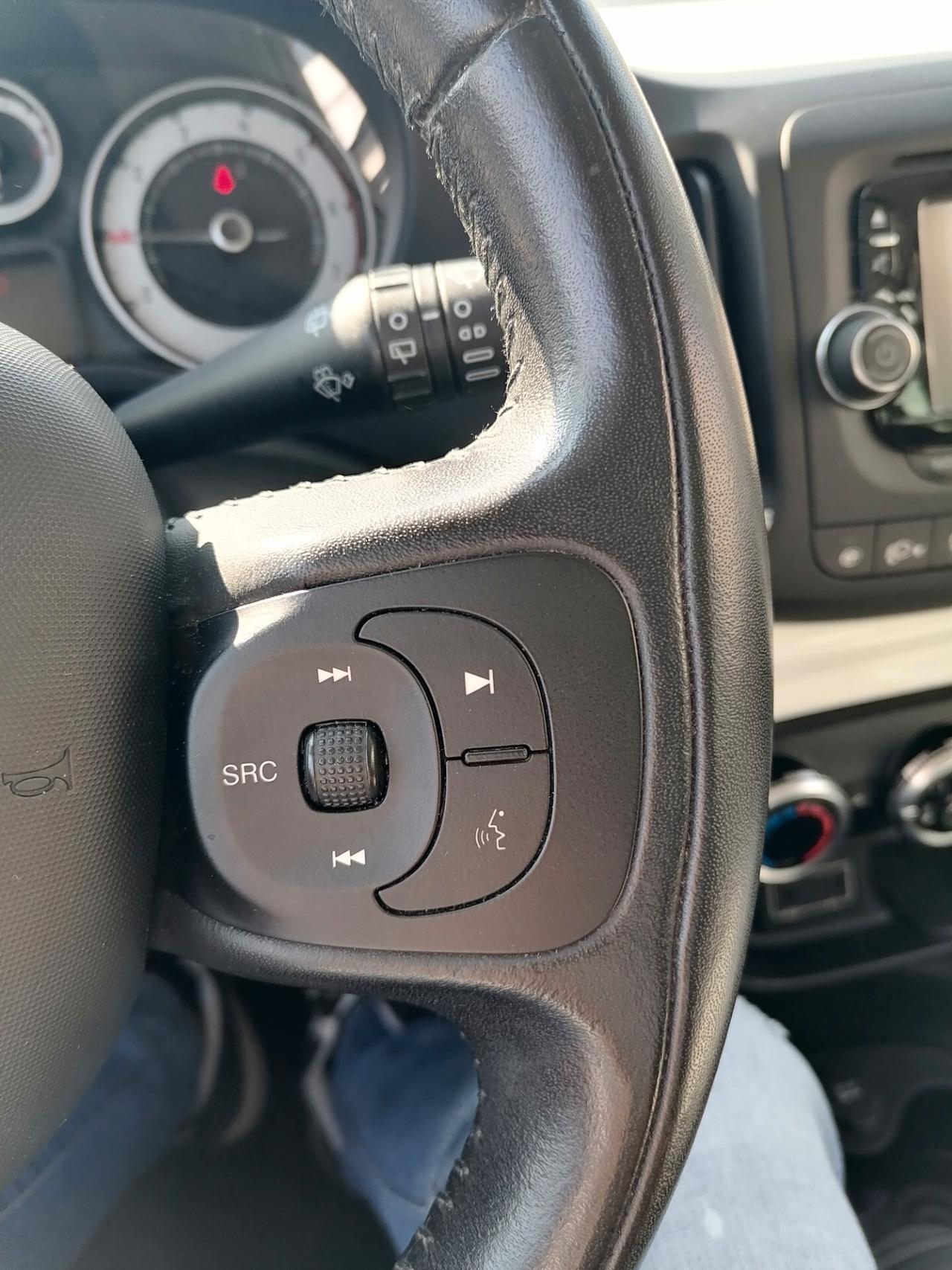 Fiat 500L 1.3 Multijet 95 CV (EURO 6) 2017 FULL