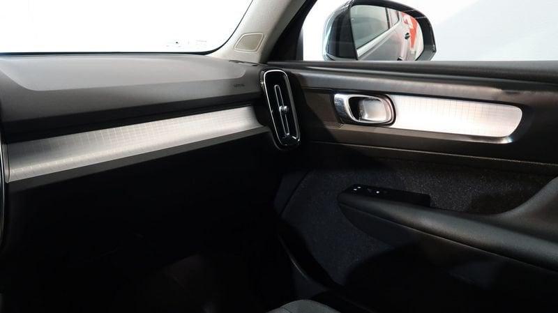 Volvo XC40 Recharge T4 Plug-in Hybrid auto Recharge Inscription Expression