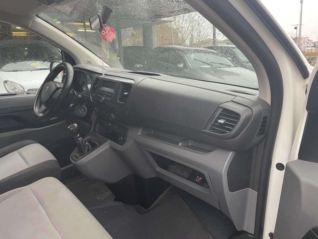 Peugeot Expert BlueHDi 120 S&S PC-TN Combi Compact