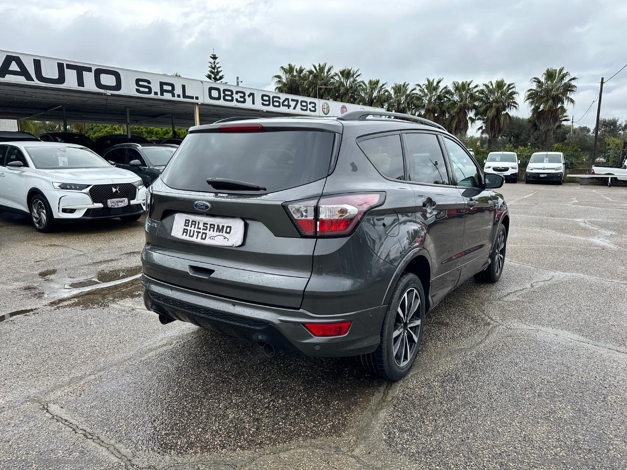 FORD Kuga 1.5 TDCI 120 CV S&S 2WD ST-Line
