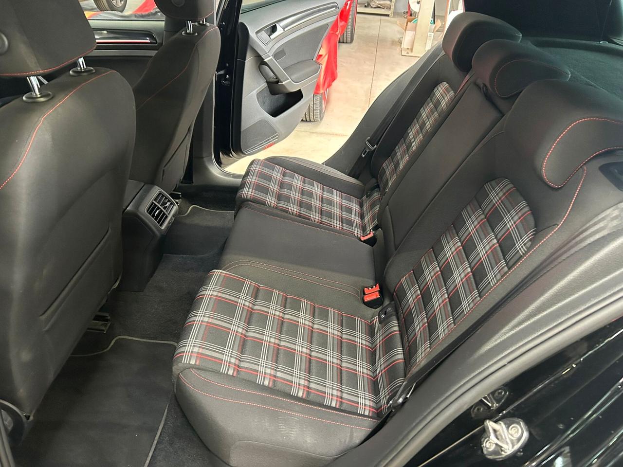 Volkswagen Golf GTI Performance 2.0 TSI 119000 km pari al nuovo