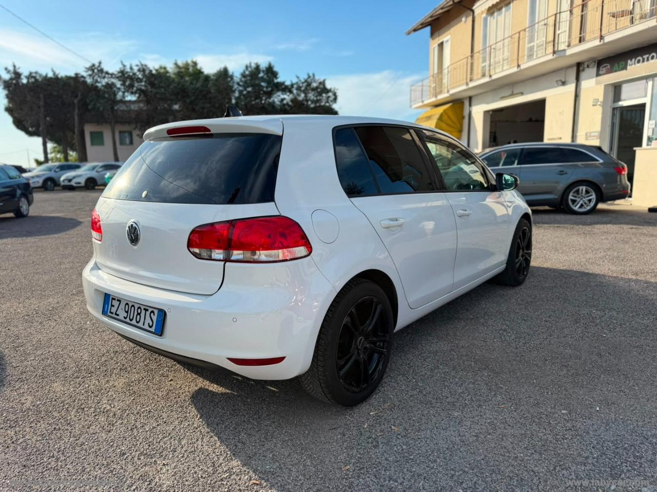 VOLKSWAGEN Golf 1.6 5 PORTE HIGLINE BiFuel