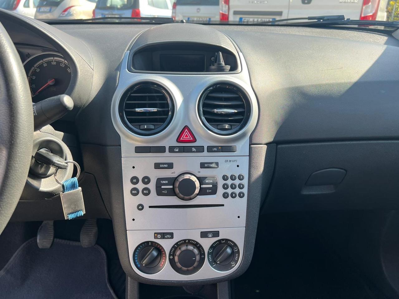 Opel Corsa 1.2 85CV 3 porte GPL-TECH Ecotec