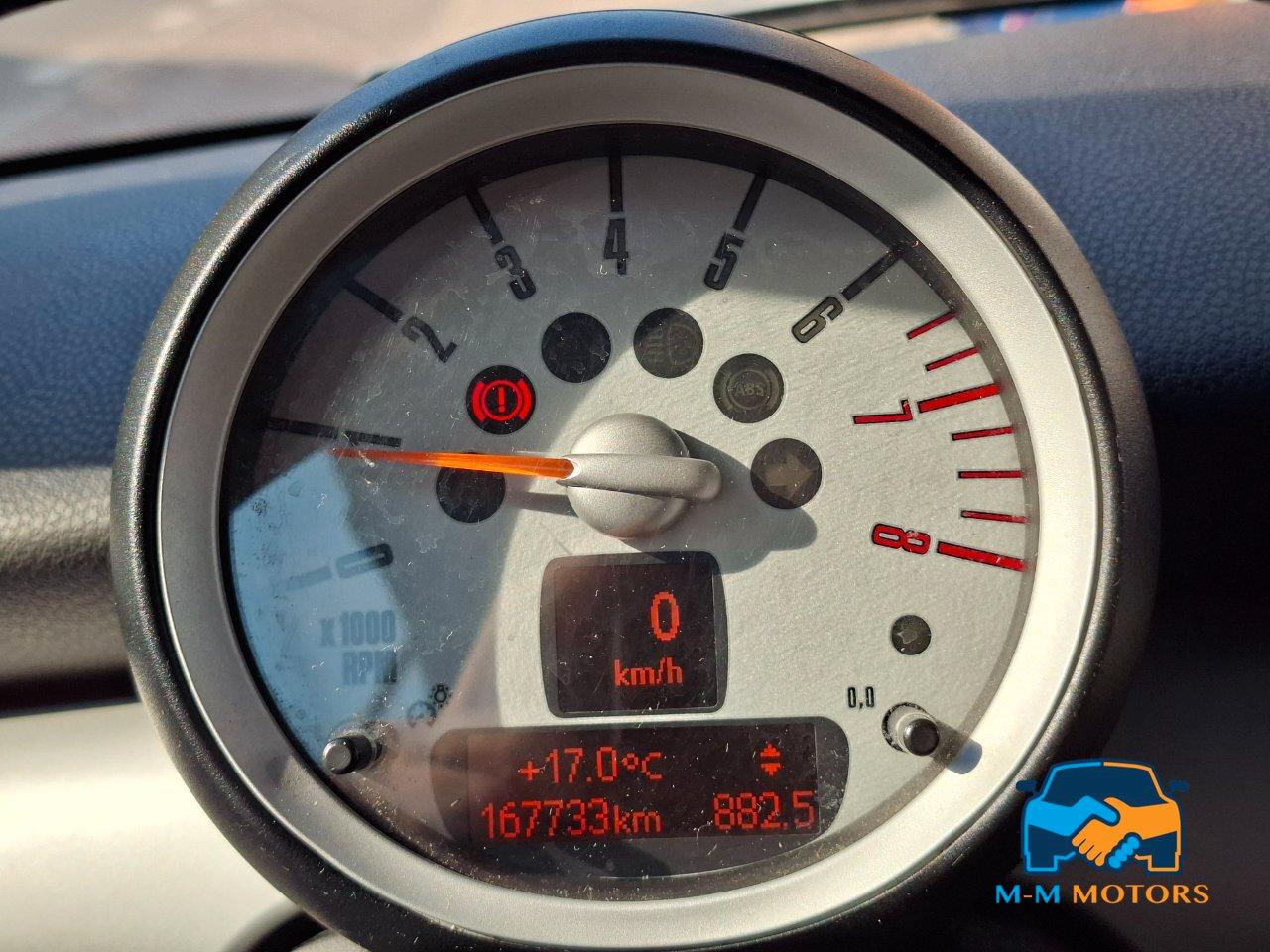 Mini Cabrio Cooper 1.6 120cv neo patentati