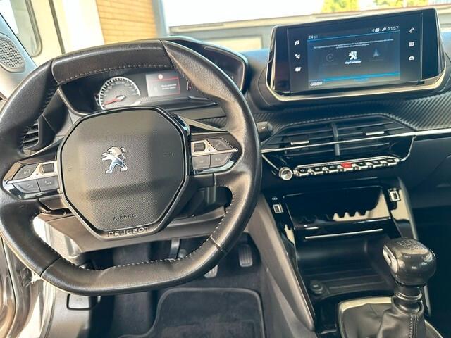 Peugeot 2008 PureTech 100 S&S Allure Navi Pack