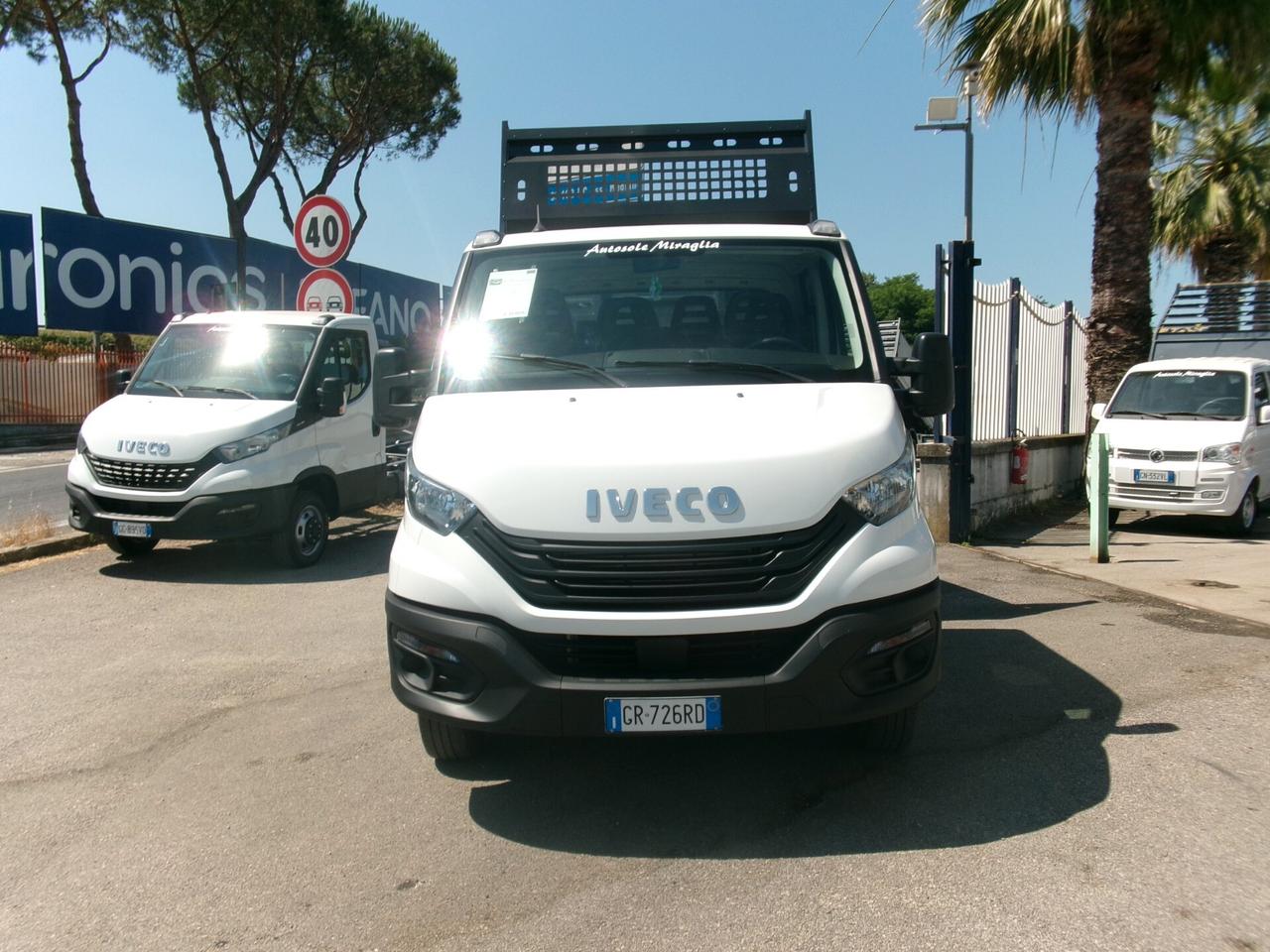Iveco Daily 35C14 2.3 140CV E6D DOPPIA CABINA 7POSTI RIBALTABILE **32000 KM**