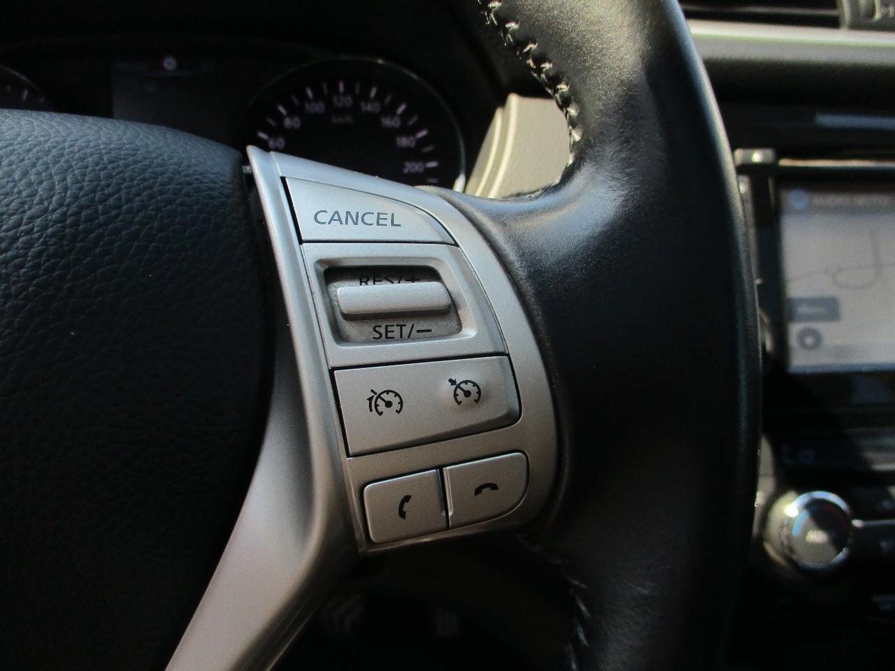 Nissan Qashqai 1.5 dCi N-Connecta TETTO/360/Frenata