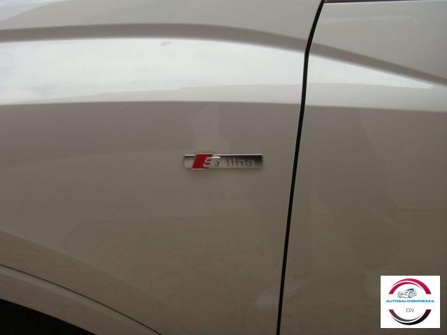 AUDI - Q3 - 35 TDI S tronic S line