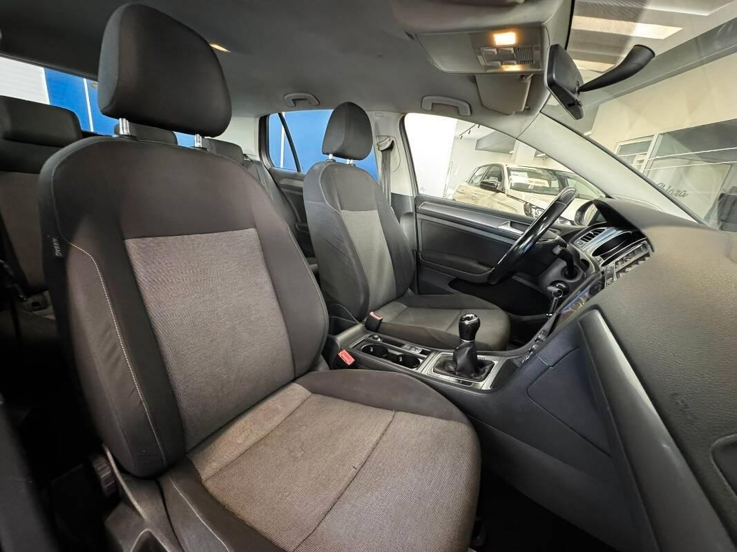 Volkswagen Golf 1.6 tdi Highline 5p