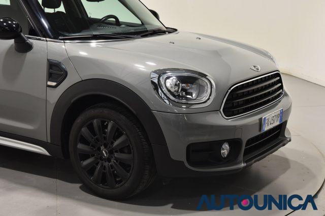 MINI Countryman 2.0 COOPER D AUTOMATICA NAVIGATORE FARI LED