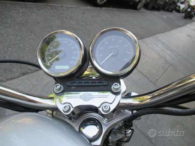 HARLEY-DAVIDSON 1200 Sportster Roadster L