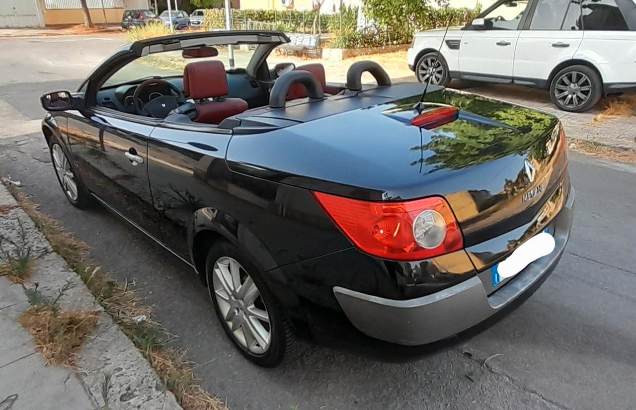 Renault Megane Mégane C-C 1.9 dCi/130CV Luxe