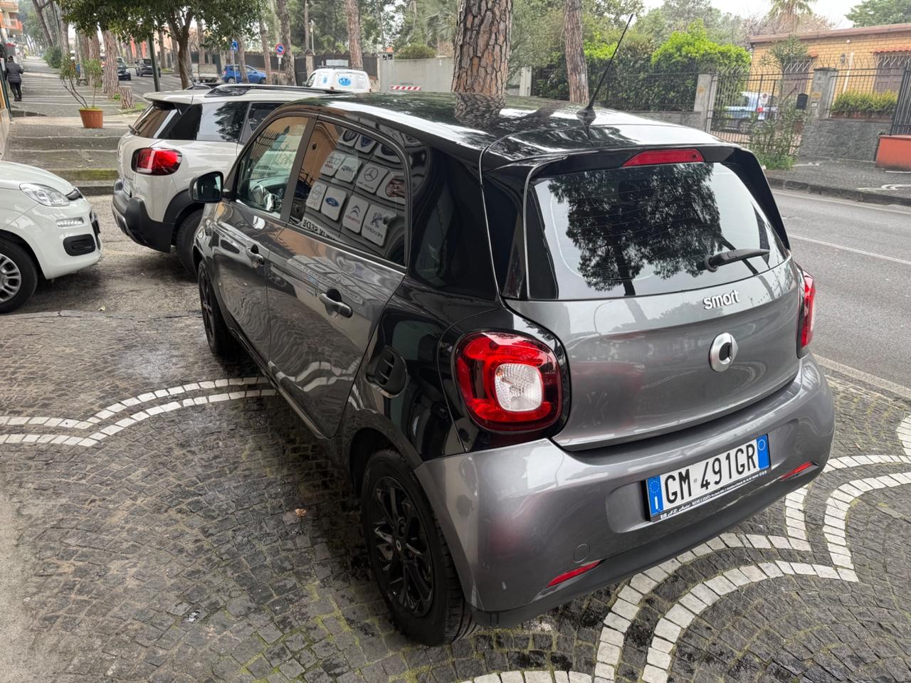 Smart ForFour 70 1.0 Youngster