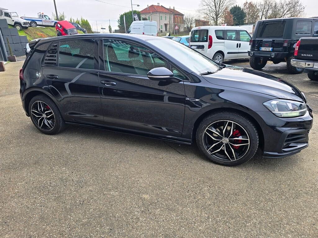 Volkswagen Golf 1.6 TDI 115 CV HIGHILINE R LINE