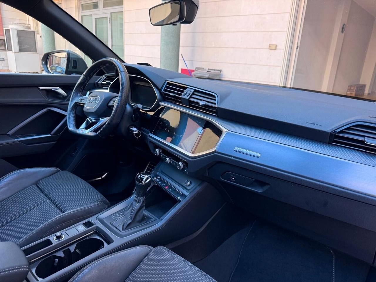 Audi Q3 SPORTBACK SPB 35 TDI S tronic S Line TETTO