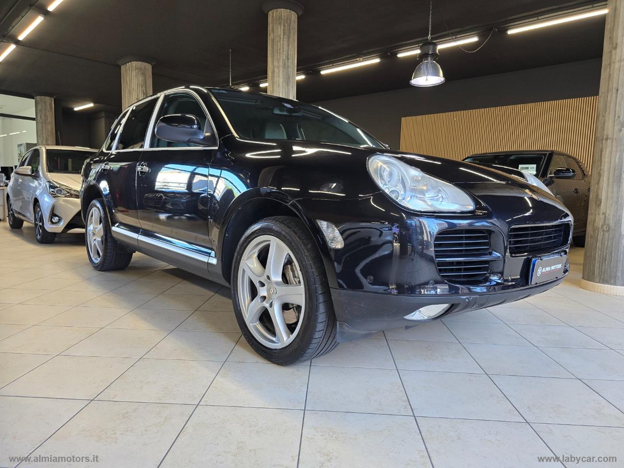 PORSCHE Cayenne S