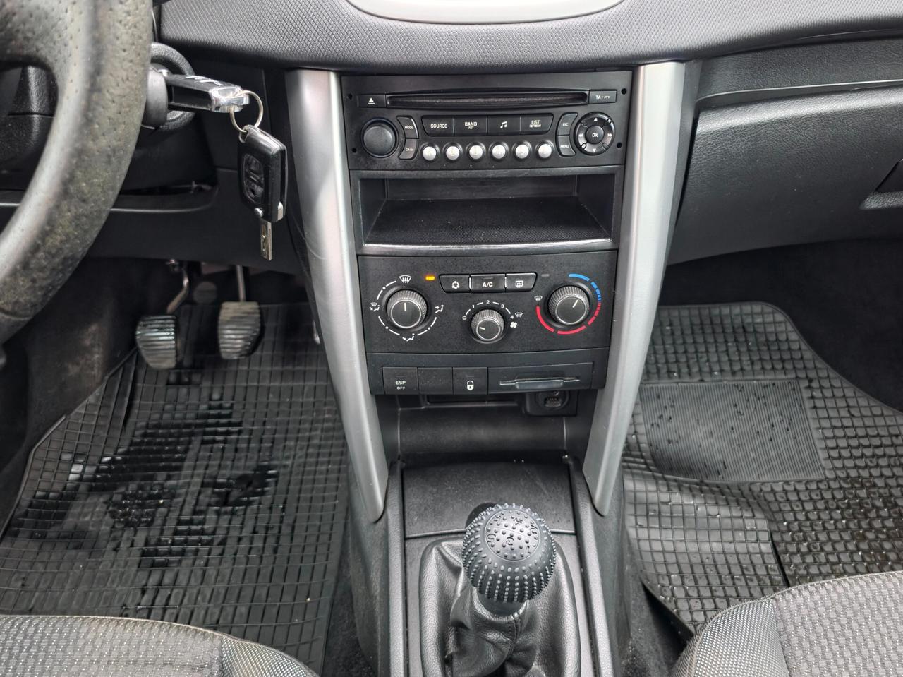 Peugeot 207 1.4 HDi 70CV FAP 5p. XS E5 Manuale NEO 2010