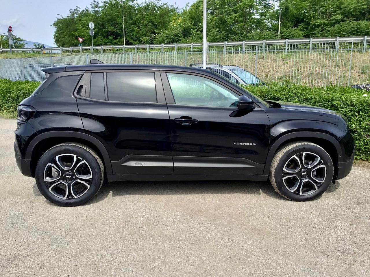 Jeep Avenger 1.2 Turbo 100 CV Summit
