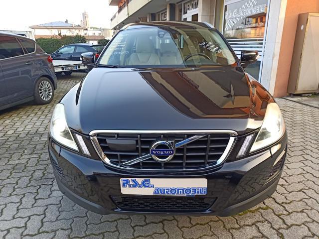 VOLVO XC60 D3 AWD Geartronic Summum