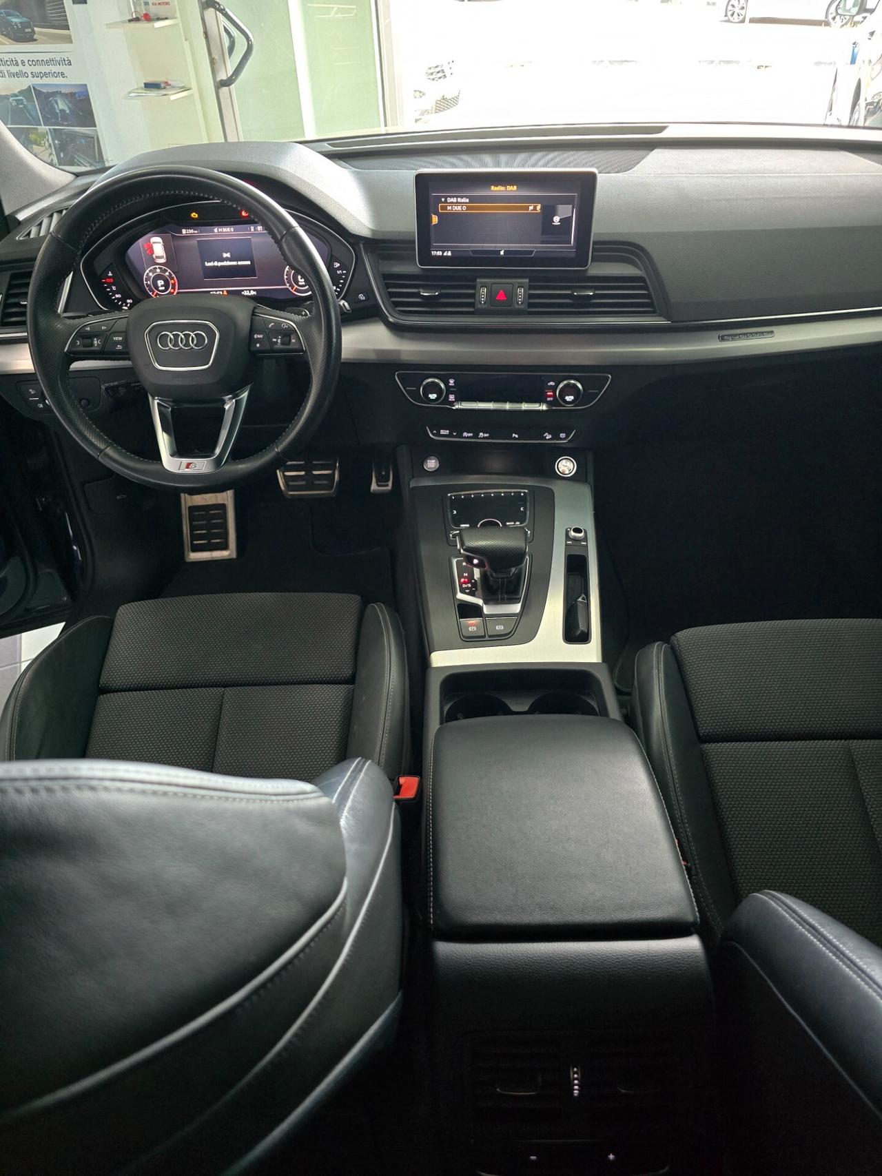 Audi Q5 40 TDI quattro S tronic line plus