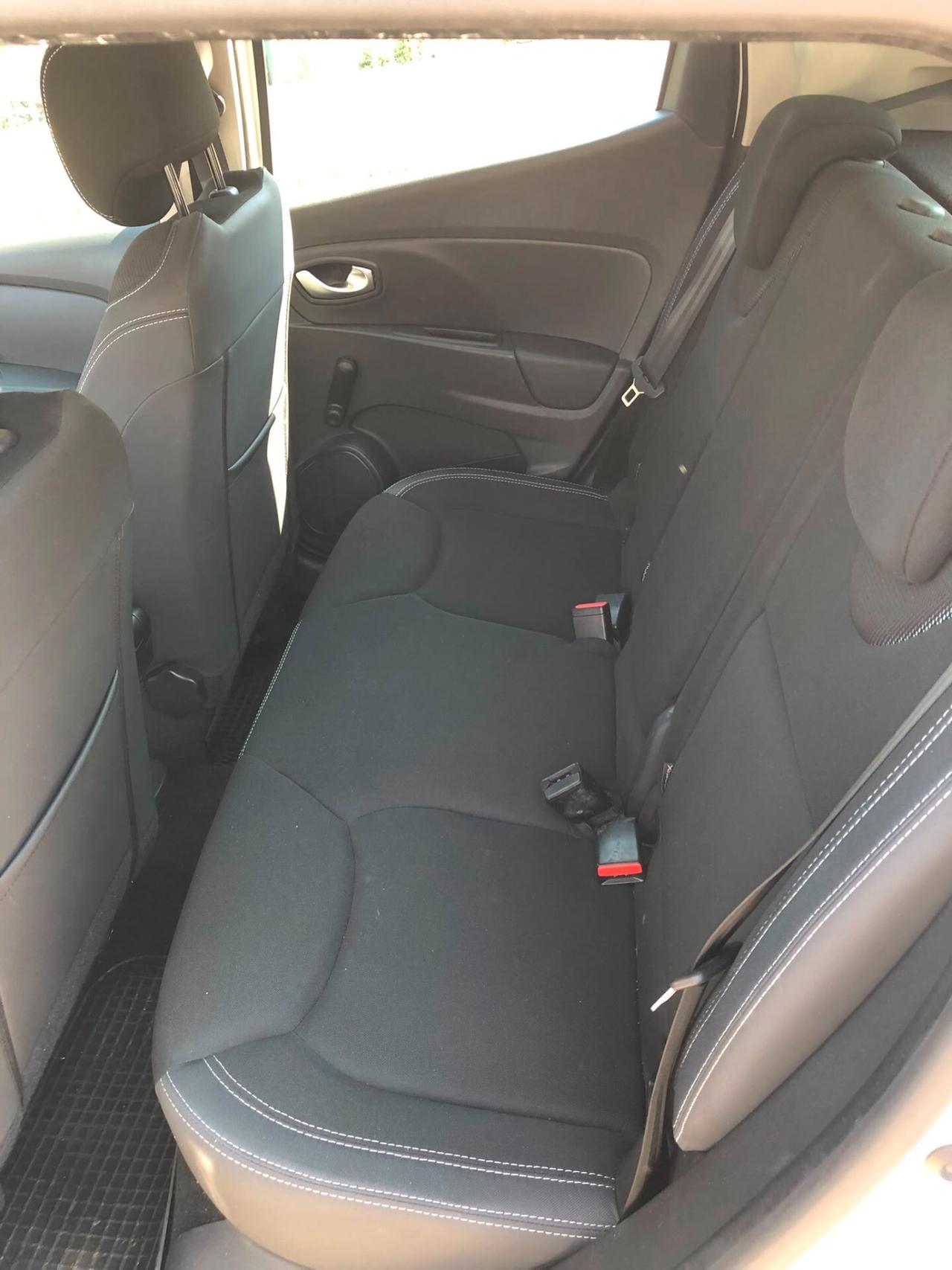 Renault Clio dCi 8V 75 CV 5 porte Moschino Intens