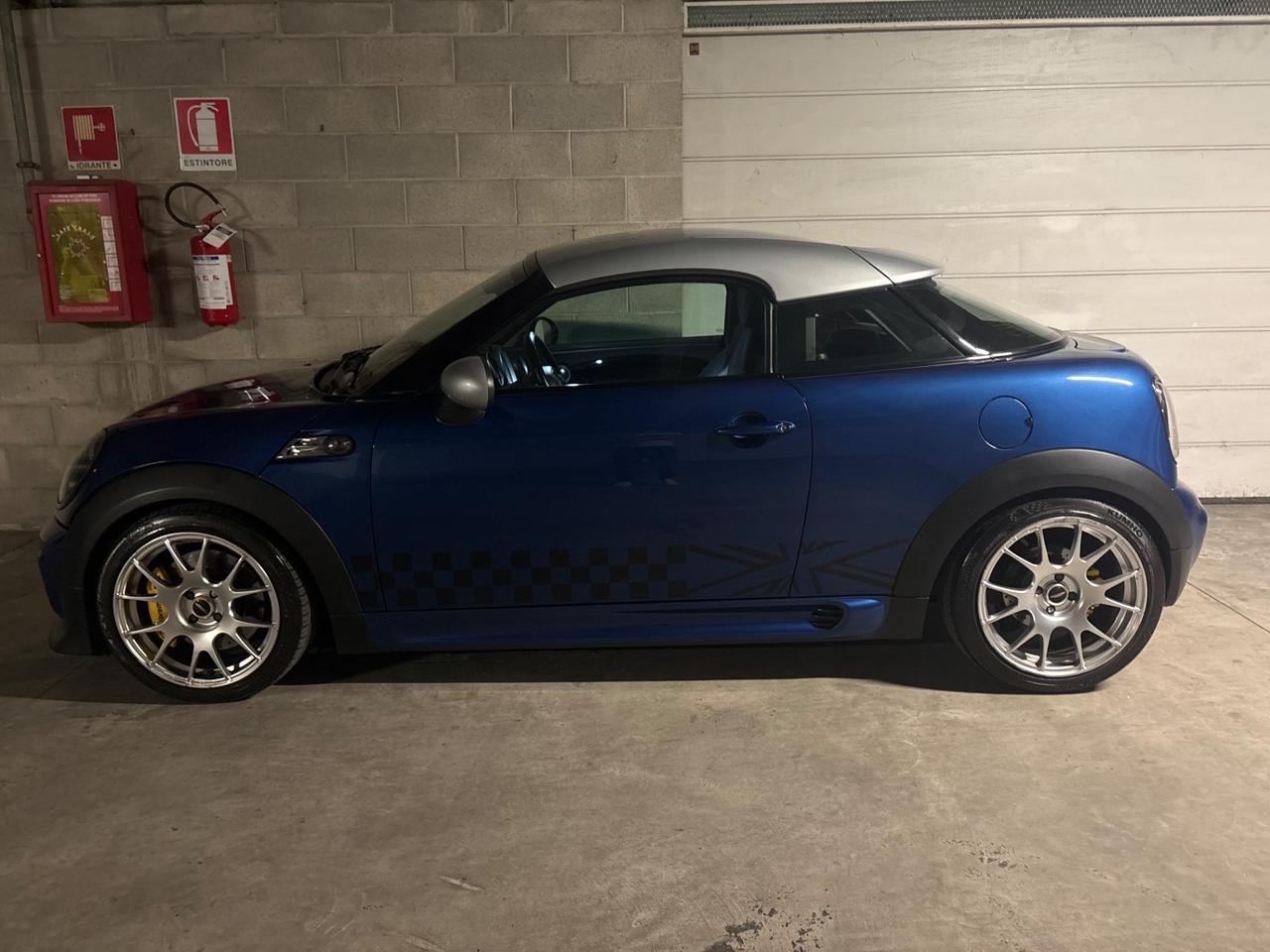 Mini Cooper Coupe 1.6 Coupé Allestimento John Works.