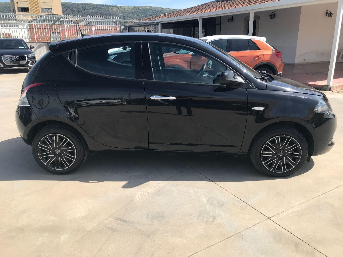 LANCIA Ypsilon 1.0 FireFly 5p.S&S Hybryd Gold
