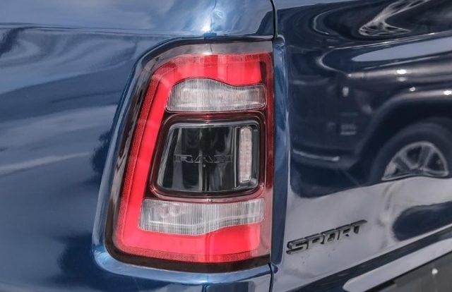DODGE RAM 5.7 V8 Crew Cab Sport Autocarro N1