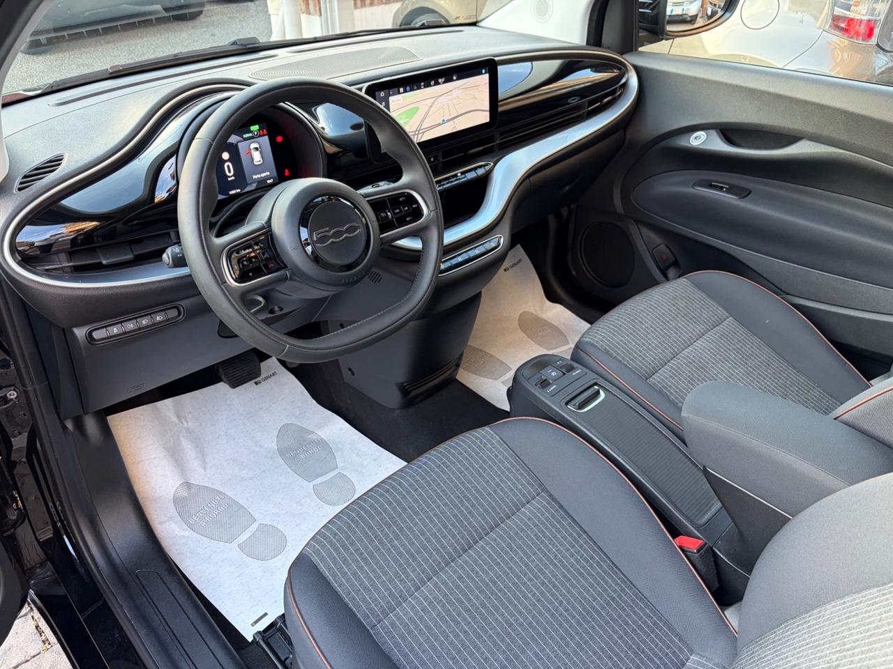 Fiat 500e Cabrio 42 kWh Icon - VENDUTA IL 28.4.2026 !!