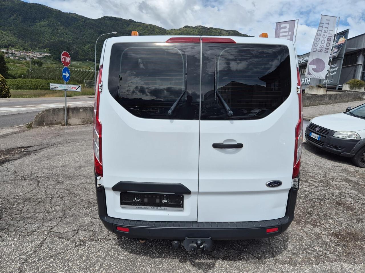 FORD TRANSIT 9 POSTI ''GANCIO TRAINO''