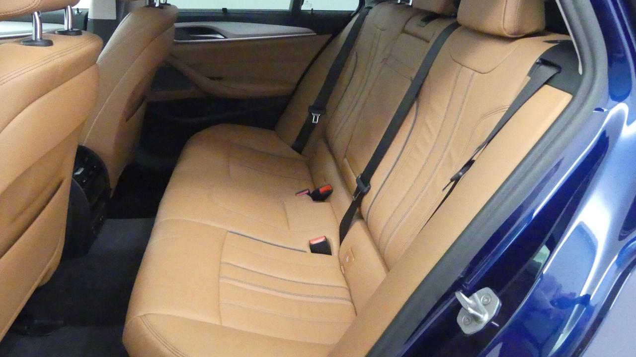 Bmw 520 520d TOURING LUXURY
