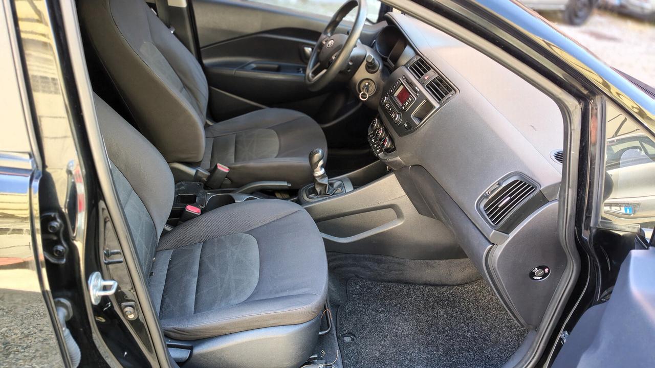 Kia Rio 1.1 CRDi WGT 5p. LX