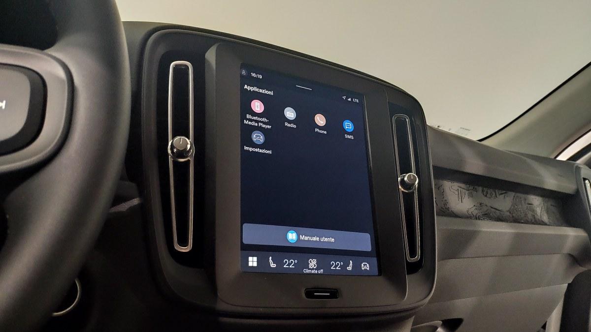 VOLVO Xc40 B3 Mild Hybrid Automatico Essential