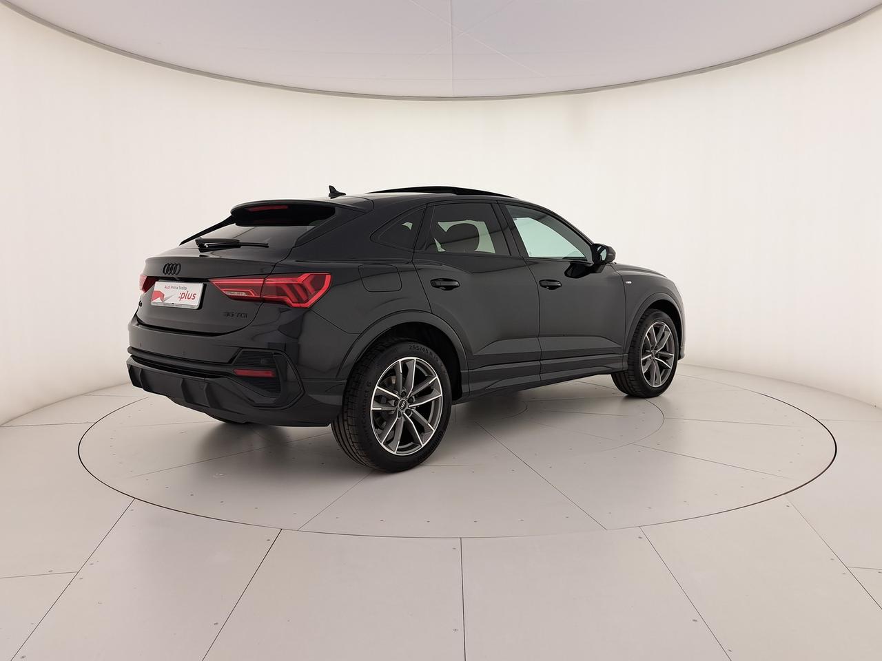 Audi Q3 sportback 35 2.0 tdi s line edition s-tronic