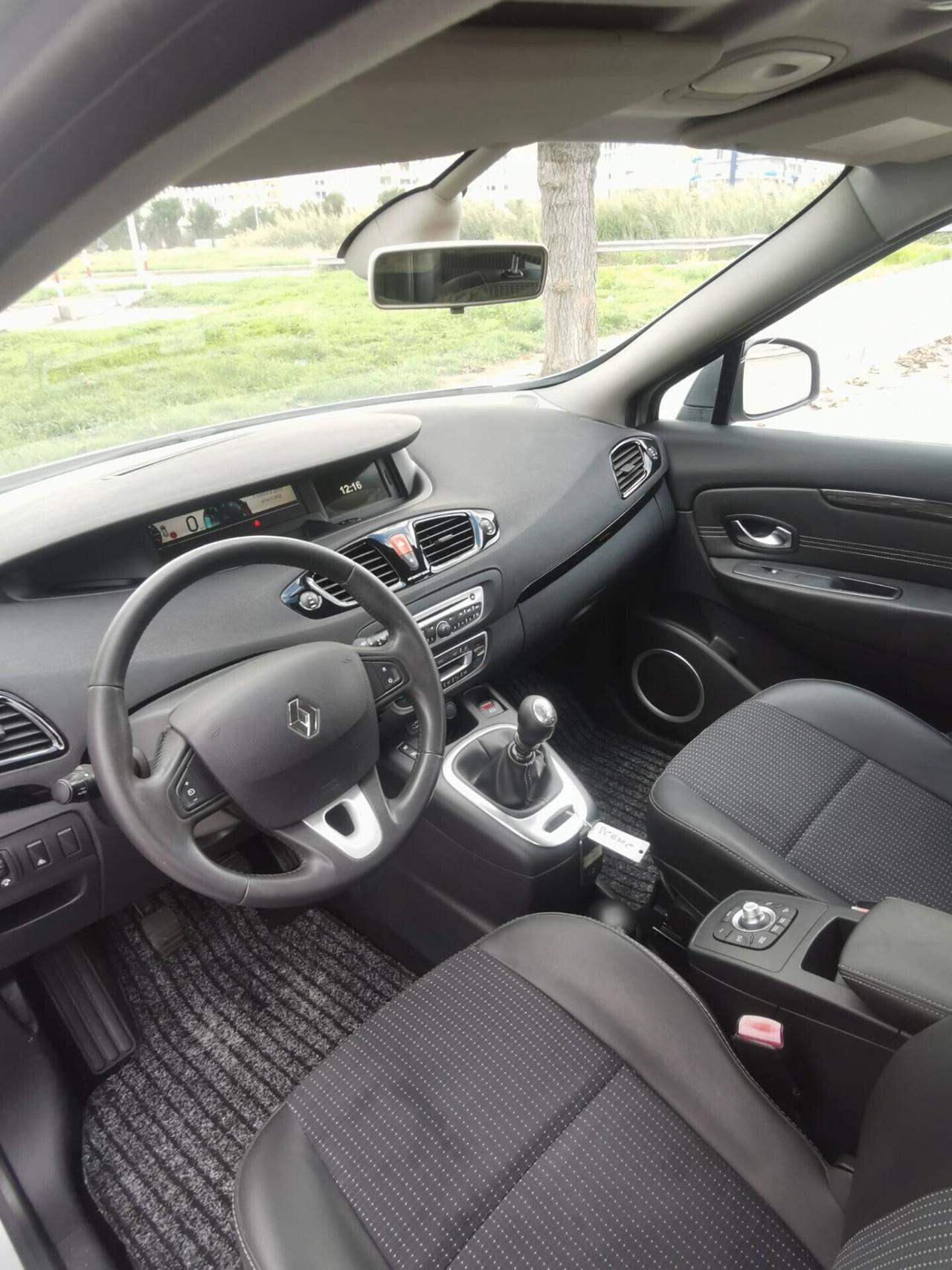 Renault Scenic Scénic 1.9 dCi 130CV Dynamique 7POSTI