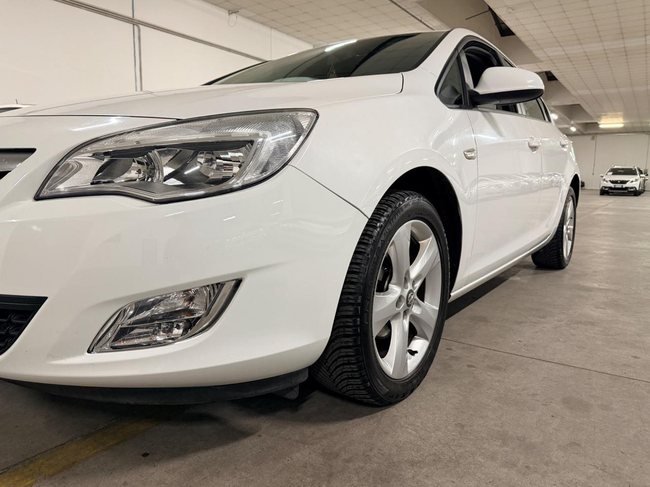 Opel Astra 1.4 100CV 5 porte Elective
