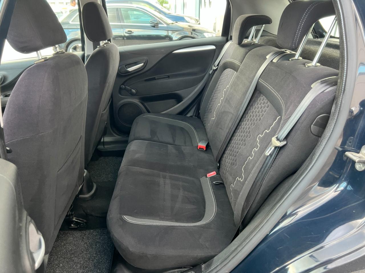 Fiat Punto EVO 1.2 8V 5 p. Lounge